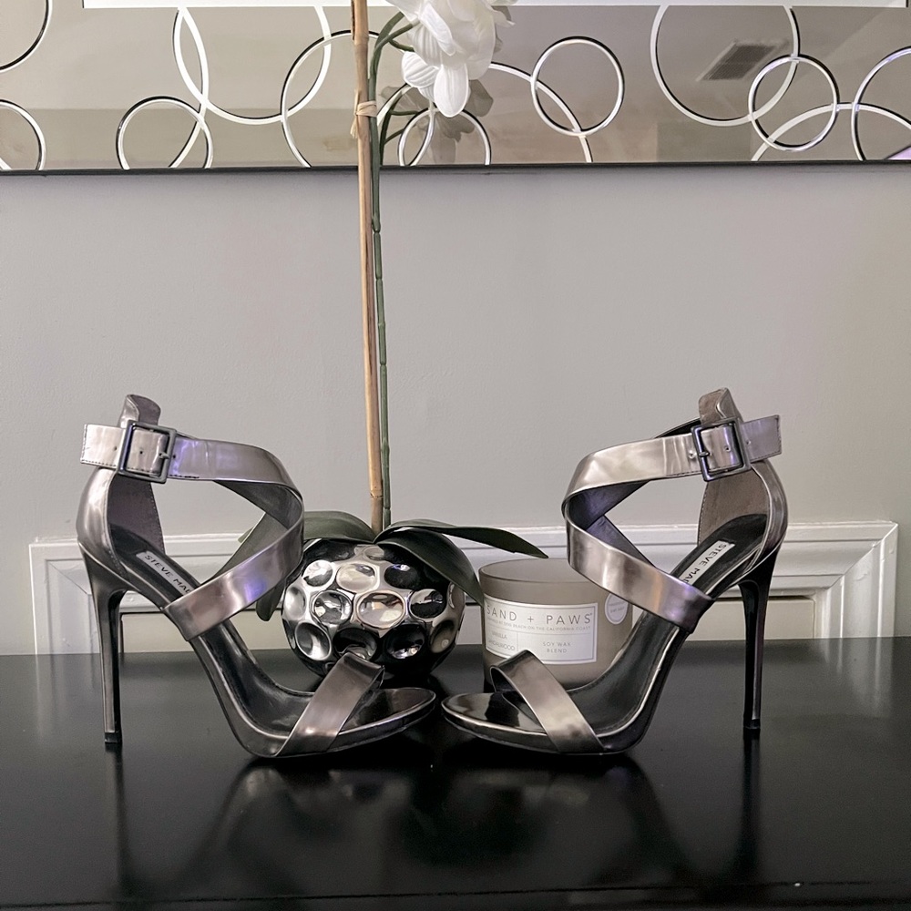 Steve Madden Chrome Sandals with Heel (Excellent Condition)